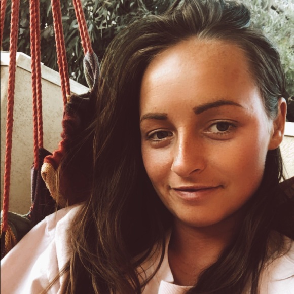 Meet your Posher, Carolyn - Picture 1 of 1